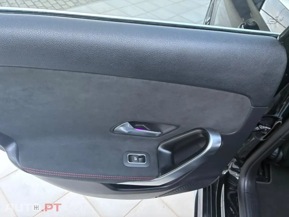 Mercedes-Benz A 250 E AMG Line