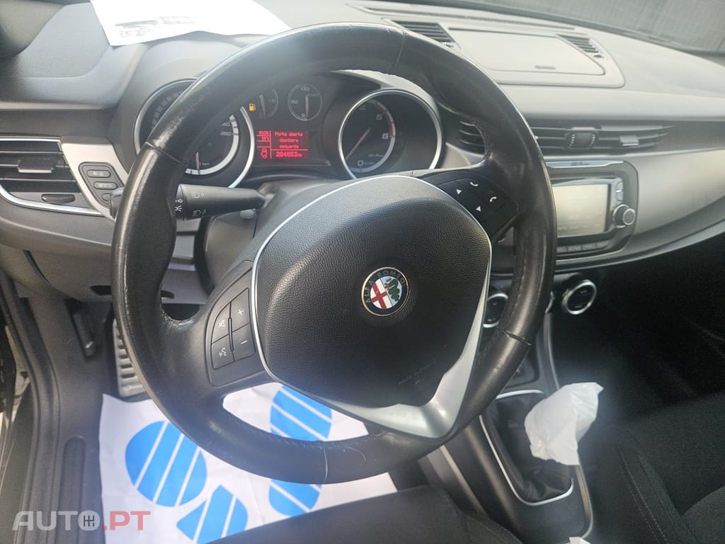 Alfa Romeo Giulietta 1.6 JTDm Trofeo