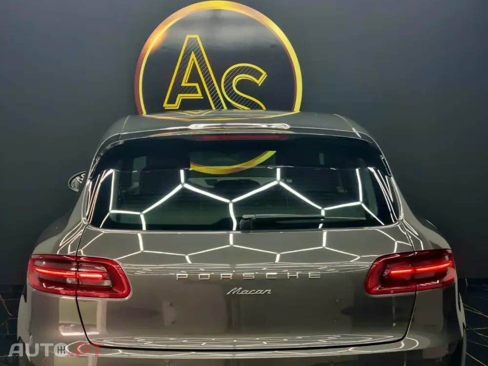Porsche Macan PDK
