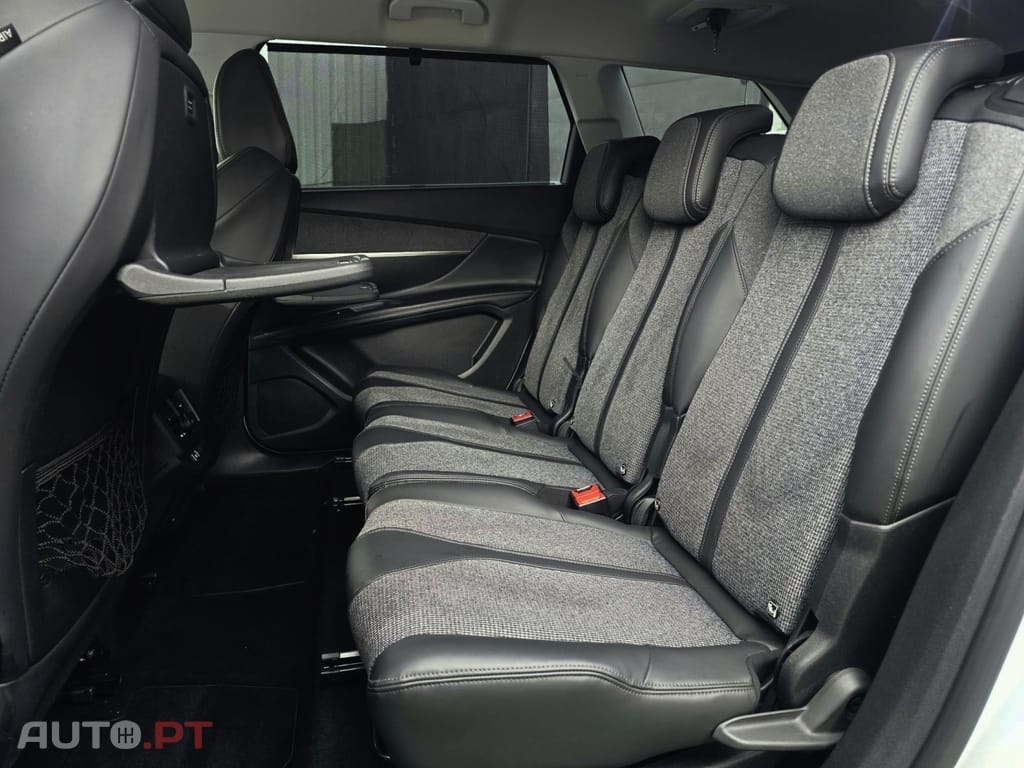 Peugeot 5008 2.0 BlueHDi Allure J18