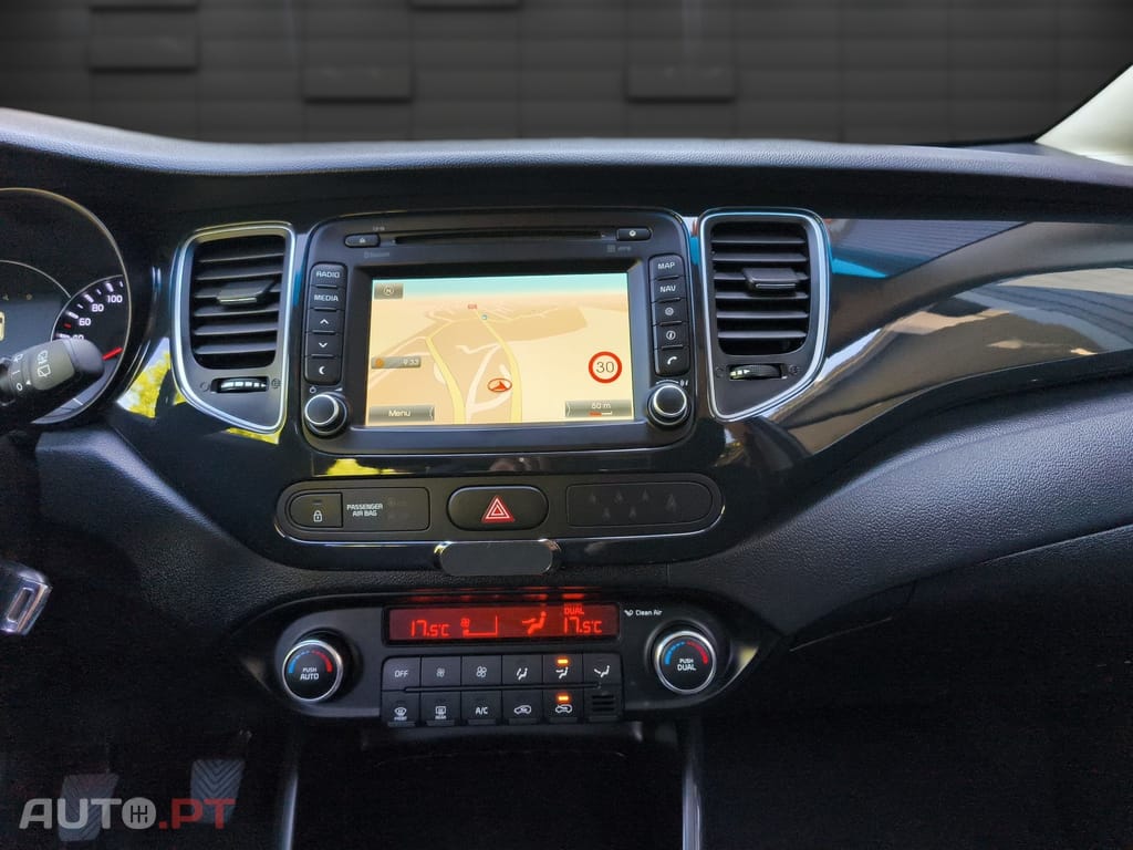 Kia Carens 1.7 CRDi ISG EX