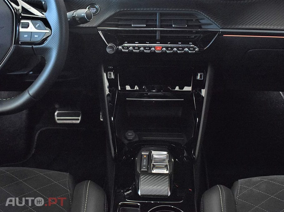 Peugeot 2008 1.5 BLUEHDI GT EAT8