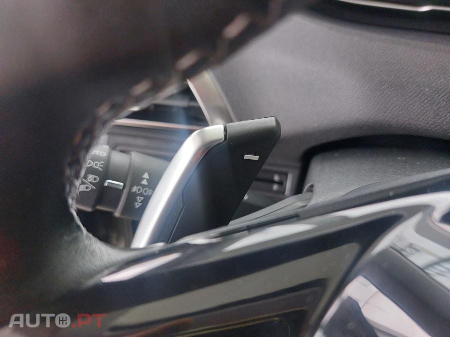Peugeot 5008 1.5 BlueHDi Allure EAT8