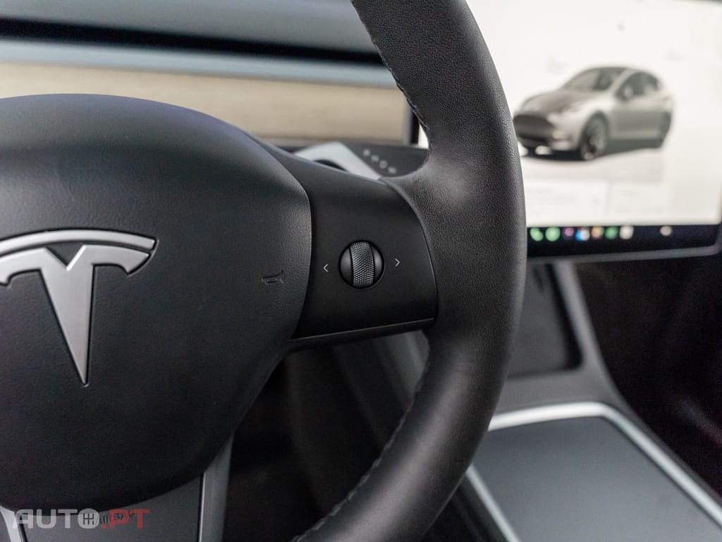 Tesla Model Y Long Range Tração Integral