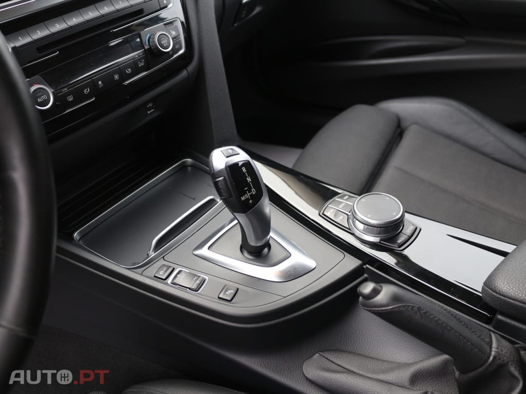 BMW 320 d Touring Line Sport Auto