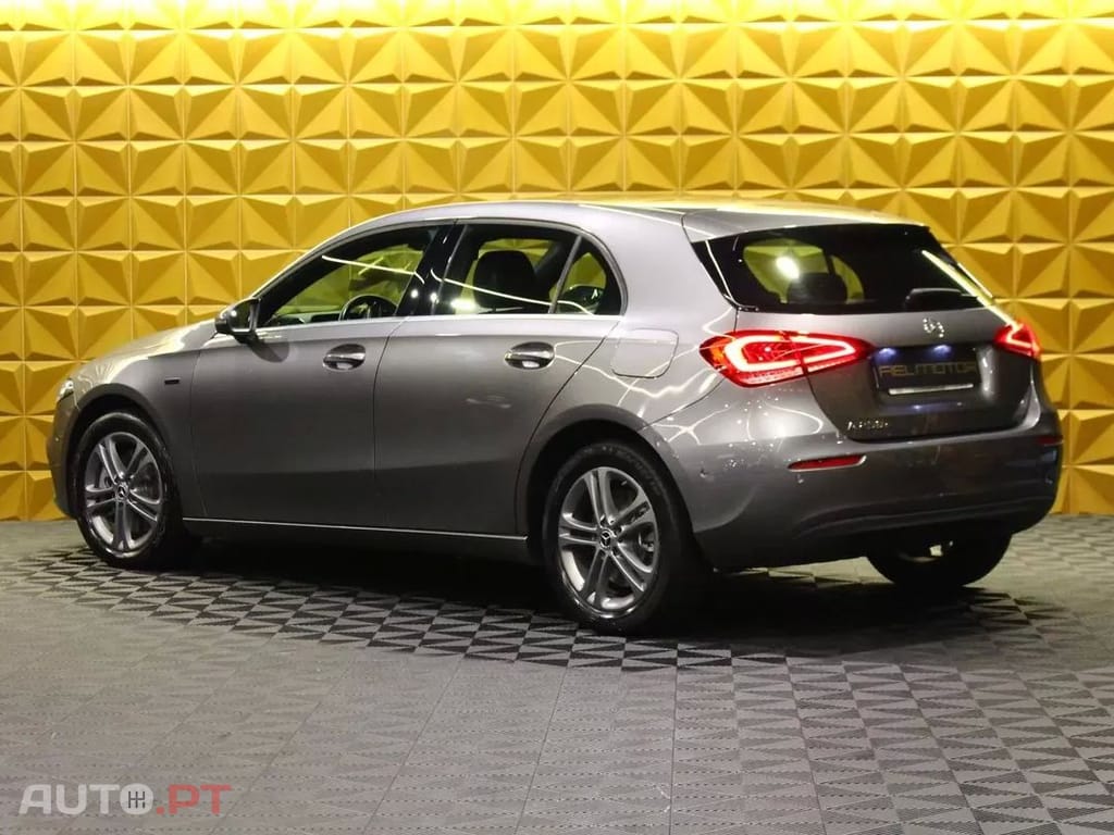 Mercedes-Benz A 250 e Progressive