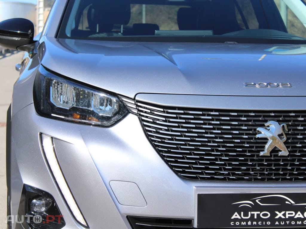 Peugeot E-2008 Allure Pack