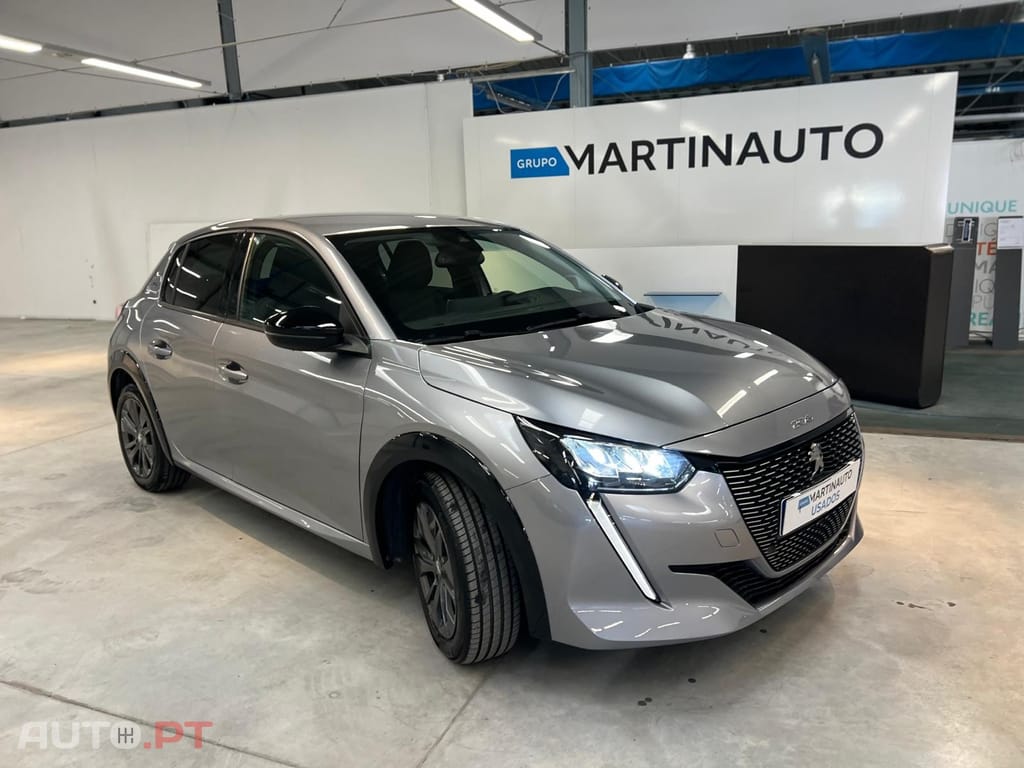 Peugeot E-208 50 kWh Allure Pack