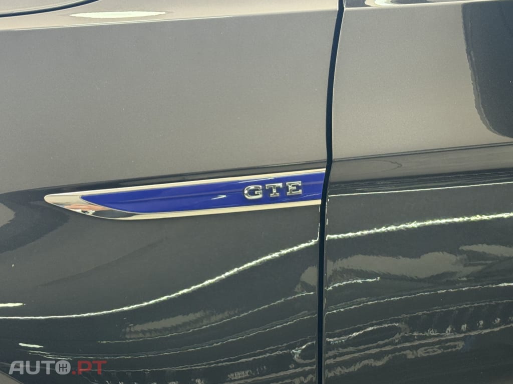 Volkswagen Passat Variant 1.4 TSI GTE+ Plug-in — fotografia 35