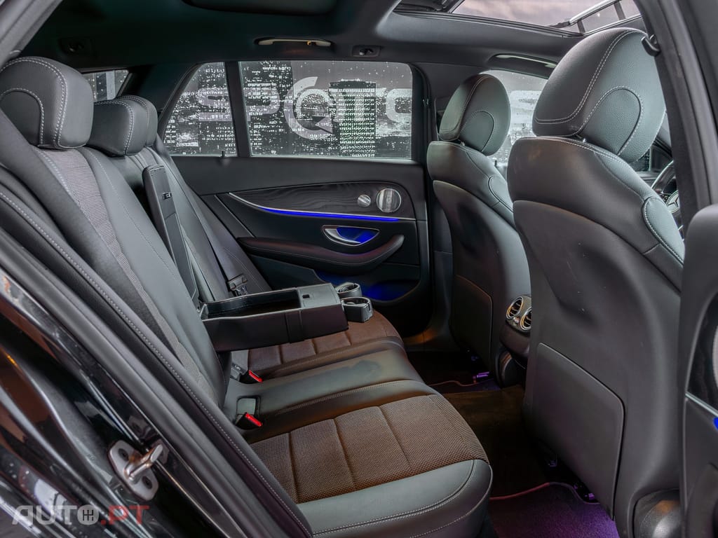 Mercedes-Benz E 300 de AMG Line