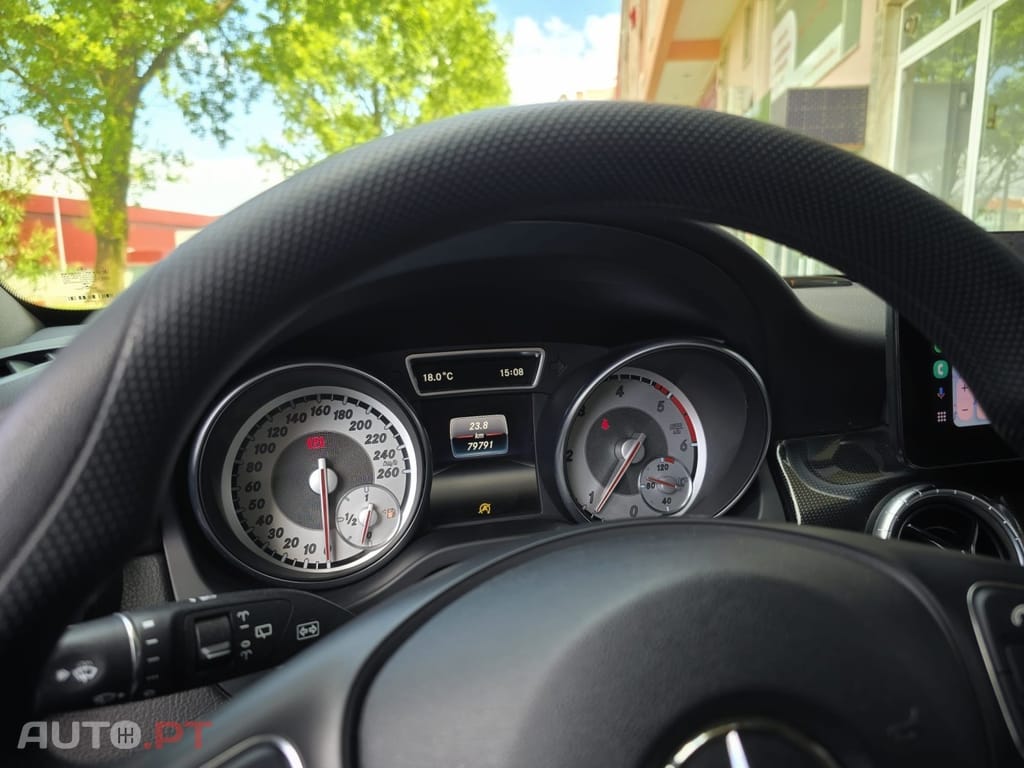 Mercedes-Benz CLA 180 d Shooting Brake