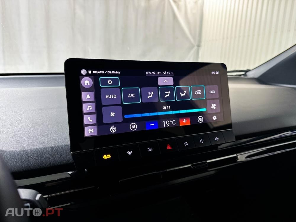 MG MG4 64 kWh Luxury