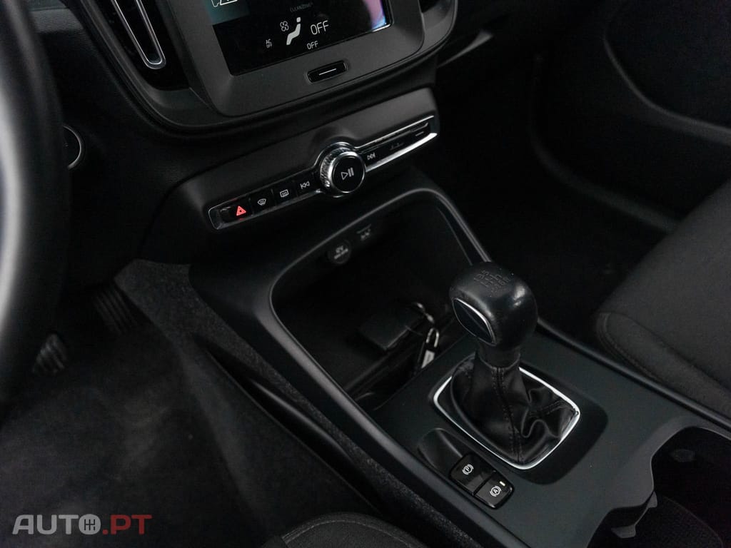 Volvo XC40 1.5 T2 Momentum