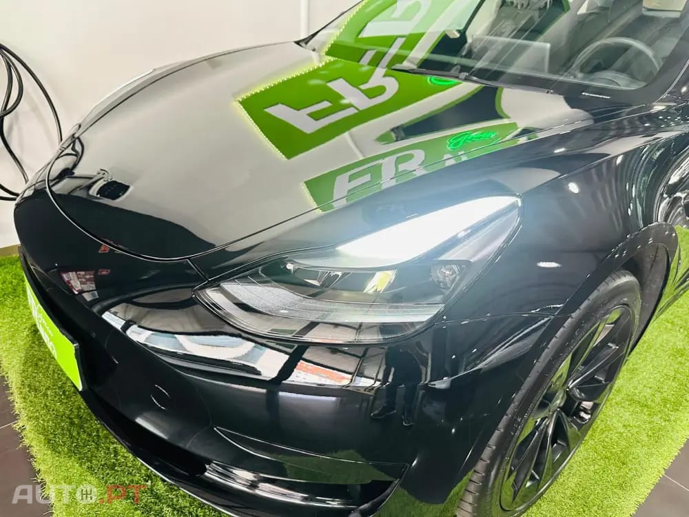 Tesla Model 3 Standard RWD