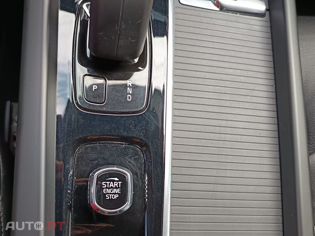 Volvo V60 2.0 B4 Momentum Plus Geartronic