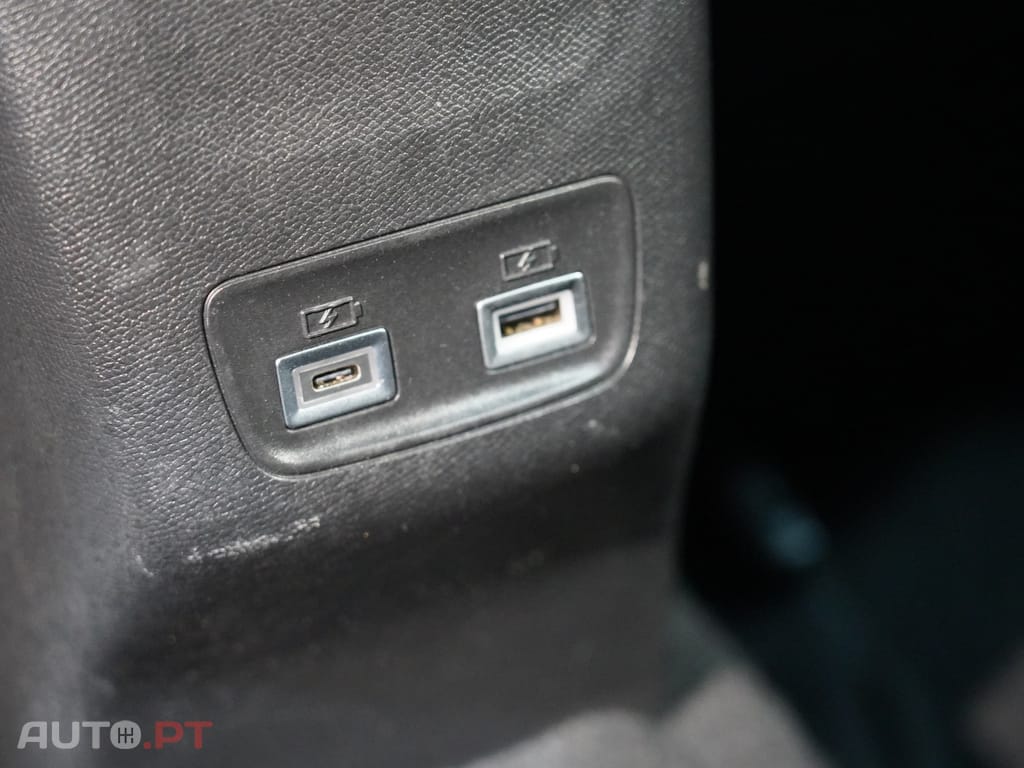 Peugeot 2008 1.2 Hybrid Allure e-DCS6