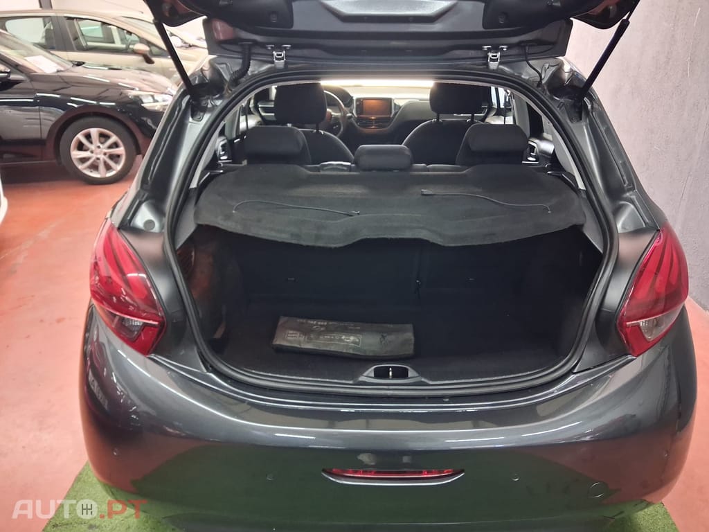 Peugeot 208 1.2 PureTech Style