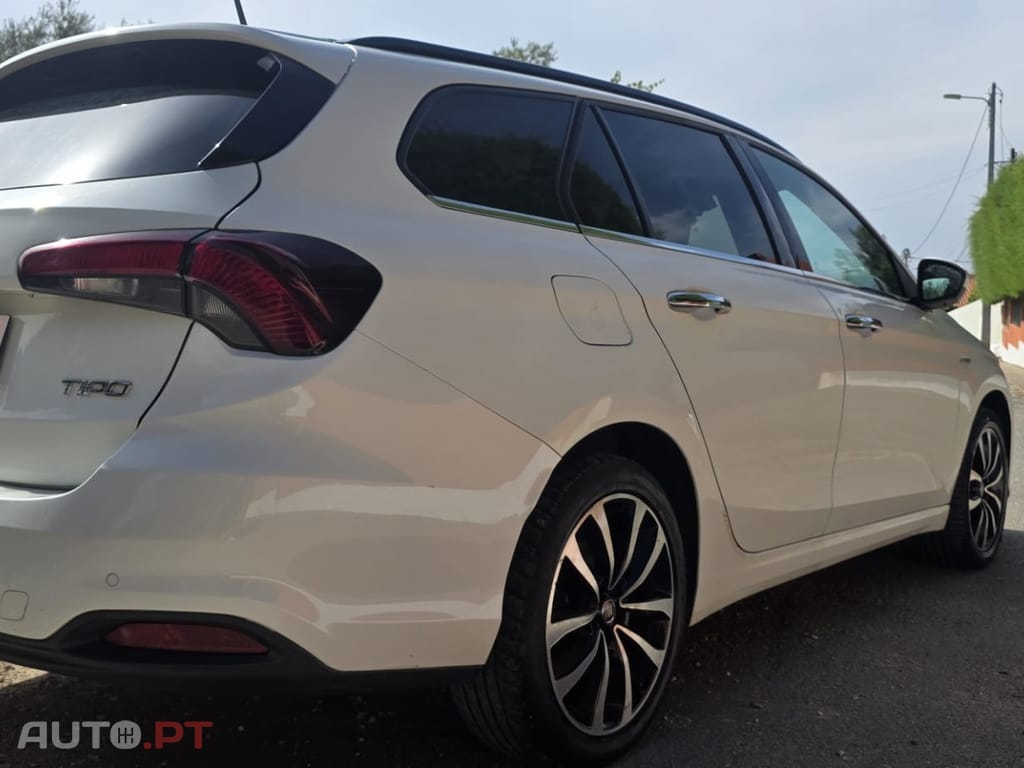 Fiat Tipo 1.3 M-Jet Lounge Tech J17
