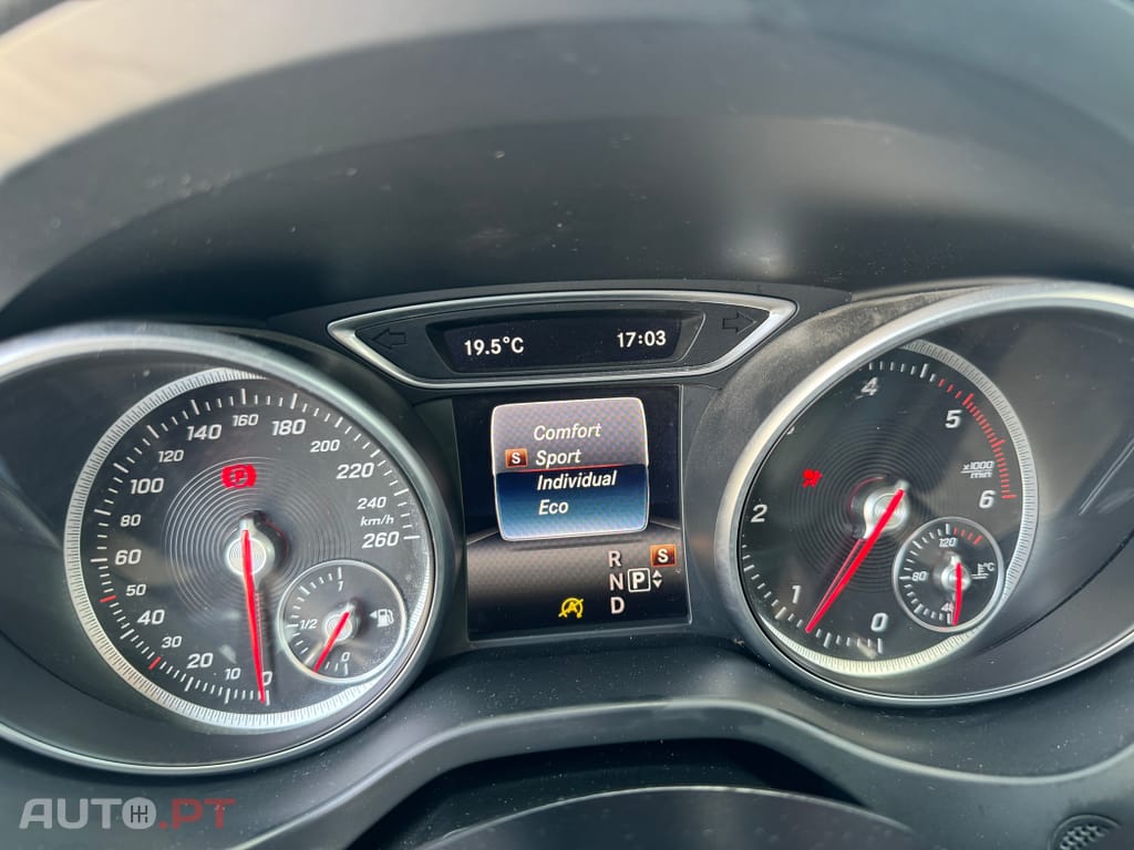 Mercedes-Benz CLA 220 d Shooting Brake AMG Line Aut.