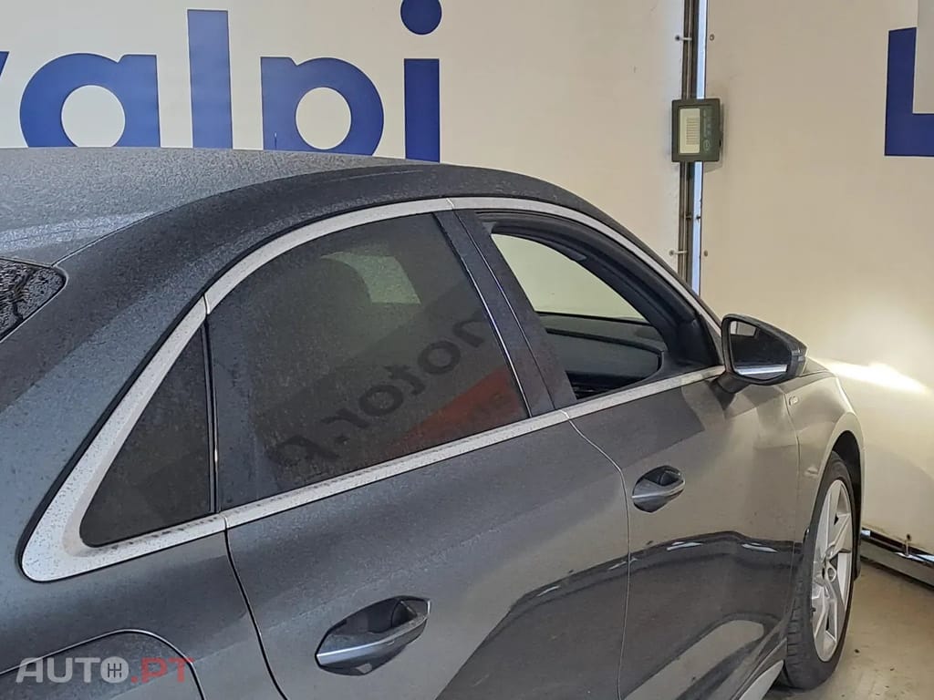 Audi A3 30 TDI S line S tronic