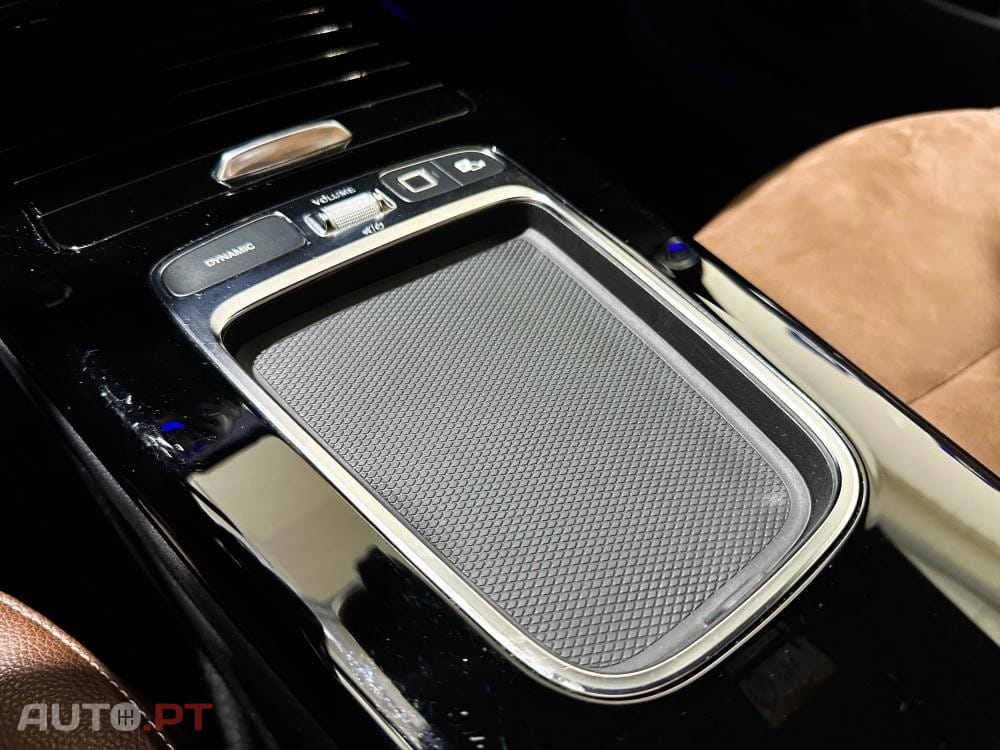 Mercedes-Benz CLA 200 7G-DCT AMG Line Advanced Plus