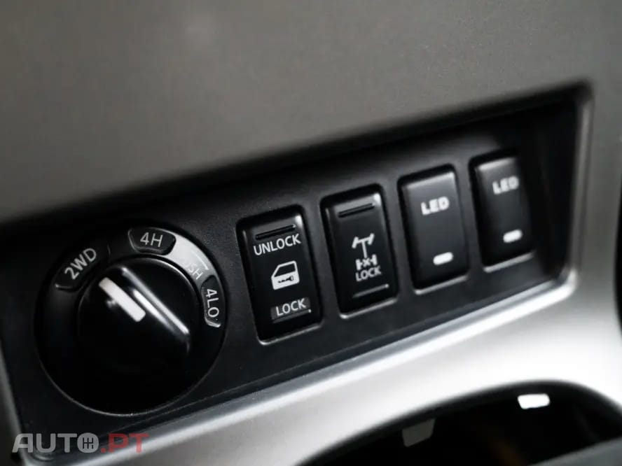 Nissan Navara 2.5 dCi CD Pilot Hi-Tech