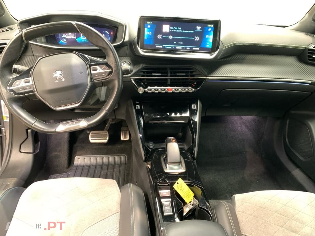 Peugeot E-2008 50 kWh GT