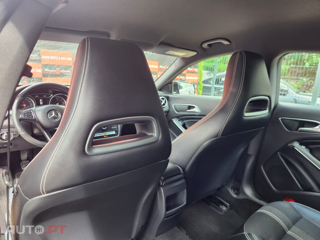Mercedes-Benz CLA 180 d Shooting Brake Urban
