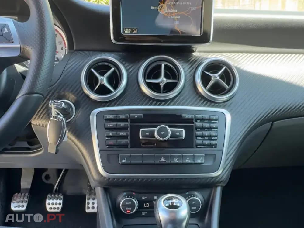 Mercedes-Benz A 200 2.0 AMG