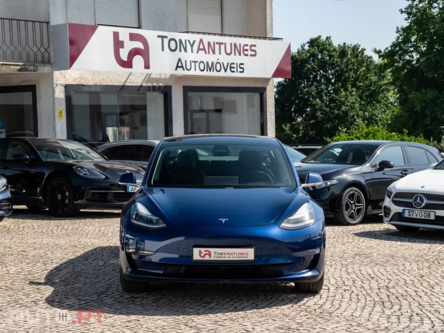 Tesla Model 3 Standard Range Plus RWD