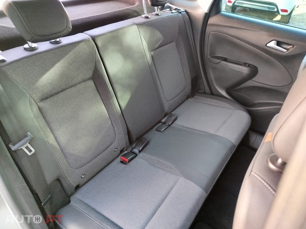 Opel Crossland 1.2 T Business Edition