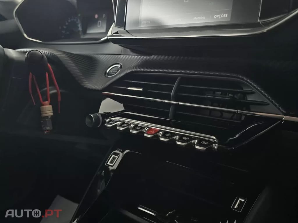 Peugeot E-208 50 kWh Active