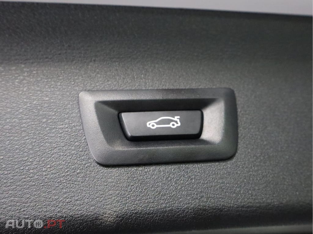 BMW X1 xDrive25e Advantage