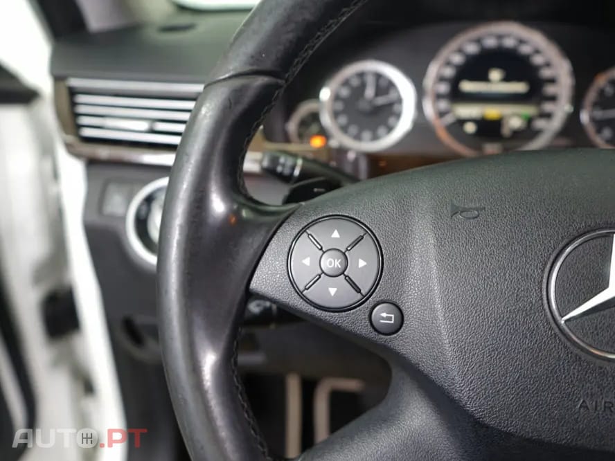Mercedes-Benz E 250 CDi Elegance BlueEfficiency Auto.