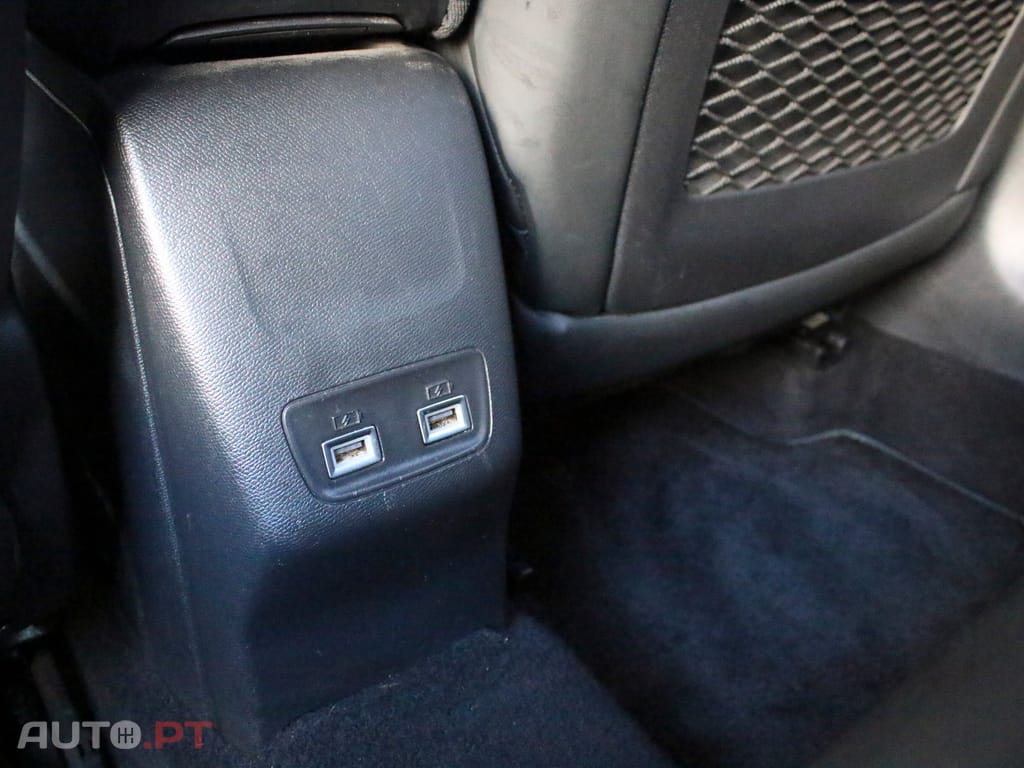 Peugeot 208 1.2 PureTech GT EAT8