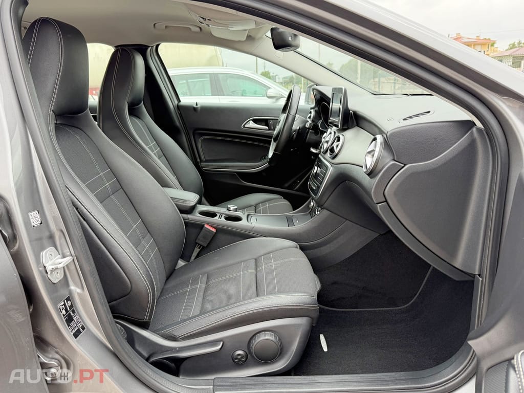 Mercedes-Benz GLA 220 CDI 7G-DCT Urban