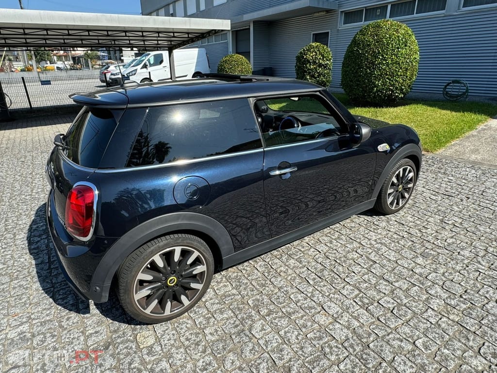 MINI Cooper Cooper SE
