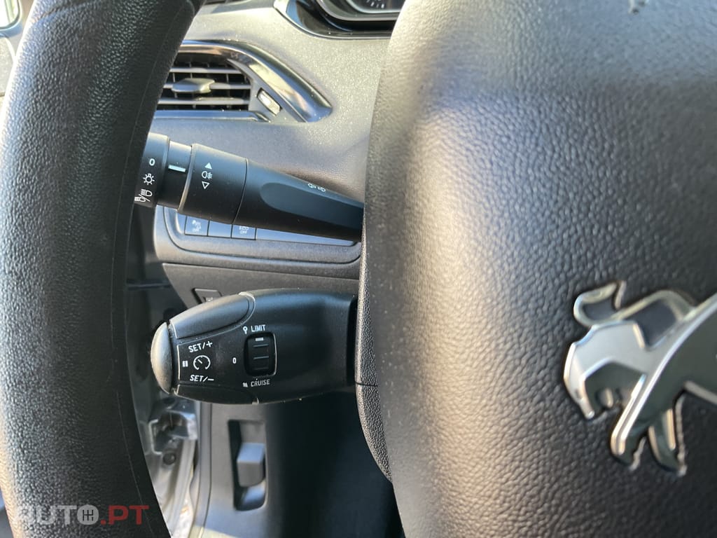 Peugeot 208 1.2 PureTech Active