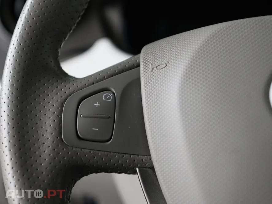 Renault Zoe (c/ Bateria) 41 kwh Intens