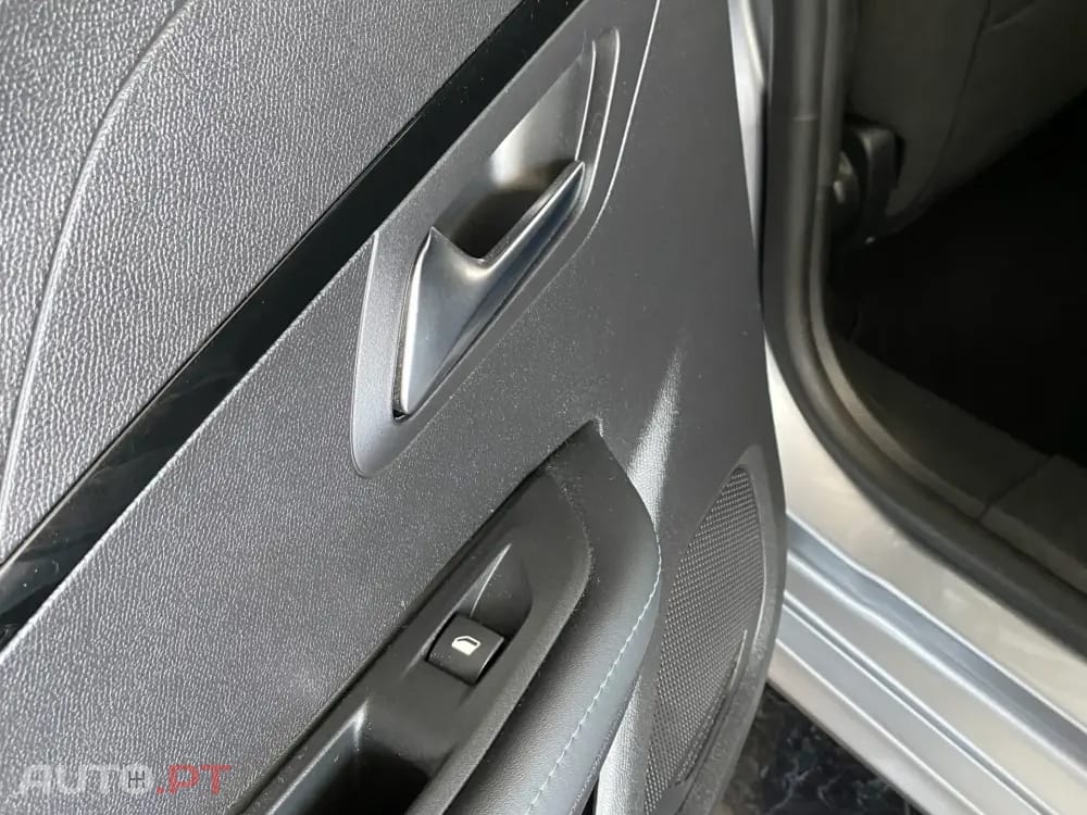 Peugeot 208 1.5 BlueHDi Allure Pack