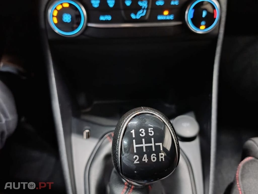 Ford Fiesta 1.0 ECOBOOST ST-Line 