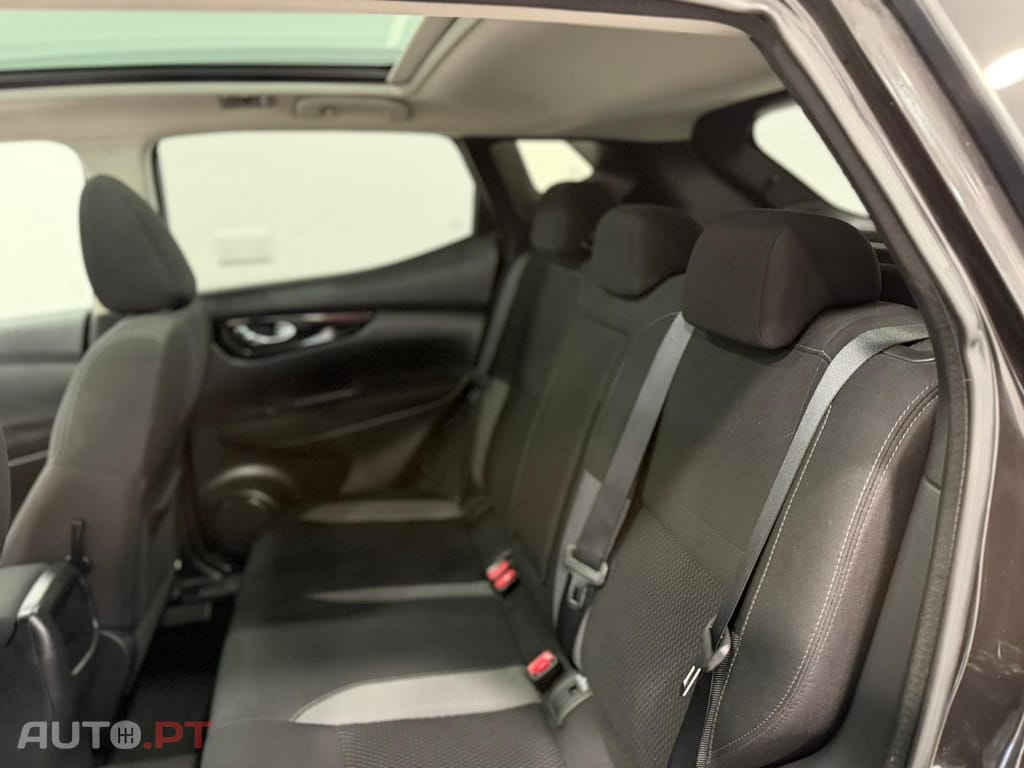 Nissan Qashqai 1.5 dCi N-Connecta