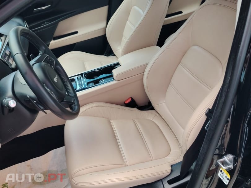 Jaguar XE 2.0 D AUTO 8 180 CV PRESTIGE COM EXTRAS