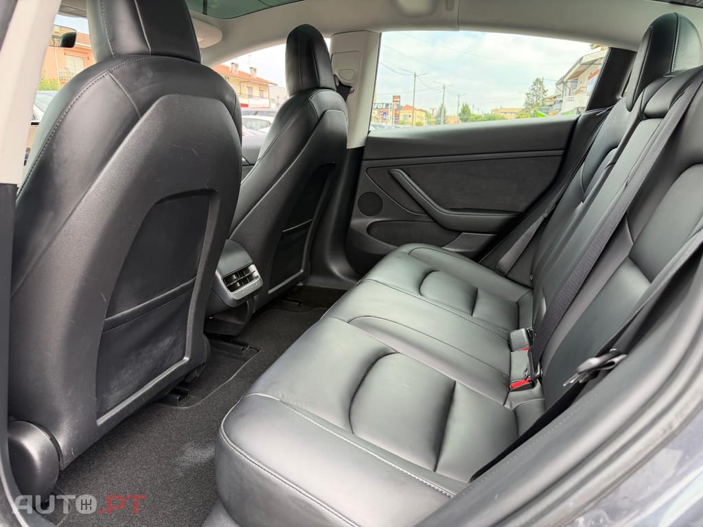 Tesla Model 3 Long Range Tração Integral Premium