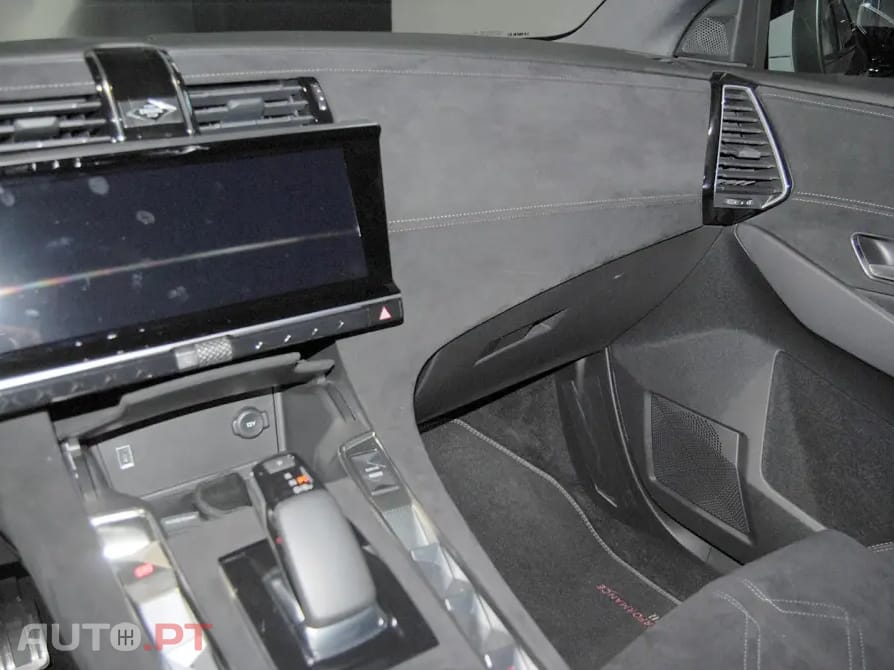 DS DS7 E-Tense Performance Line