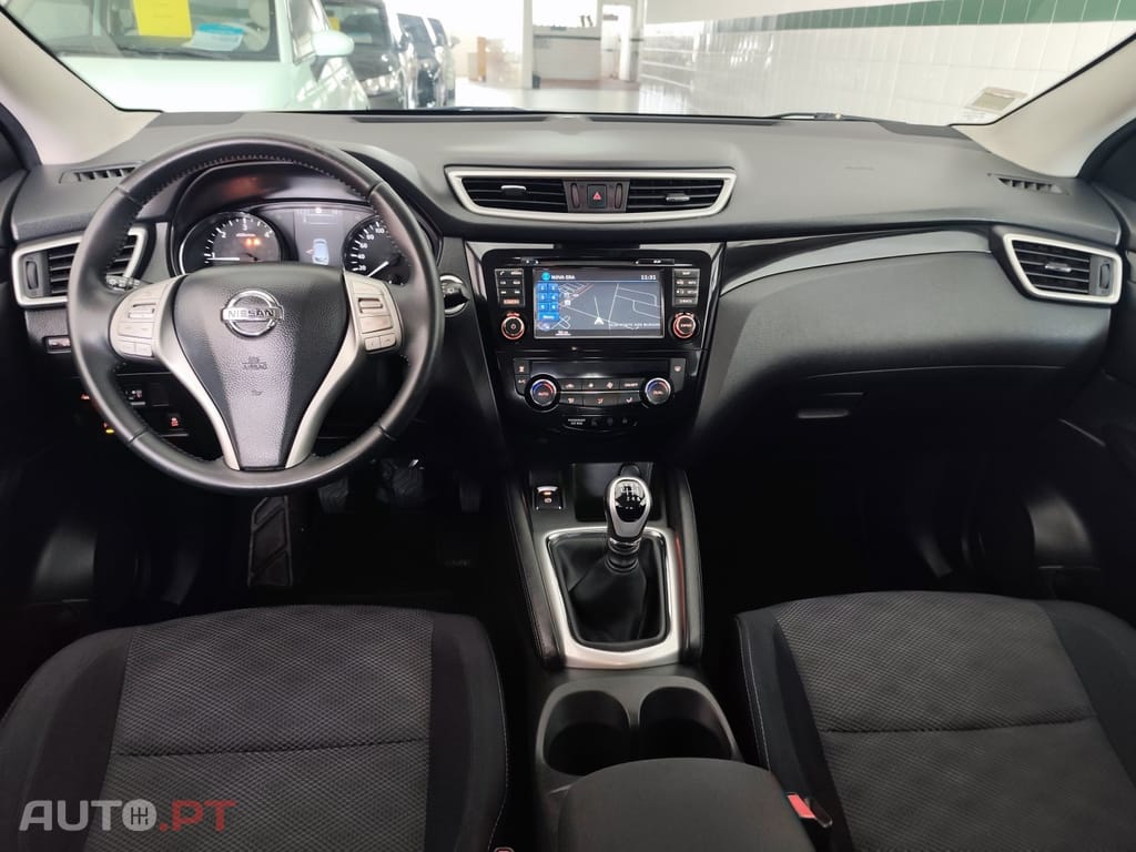 Nissan Qashqai 1.5 dCi N-Connecta 18
