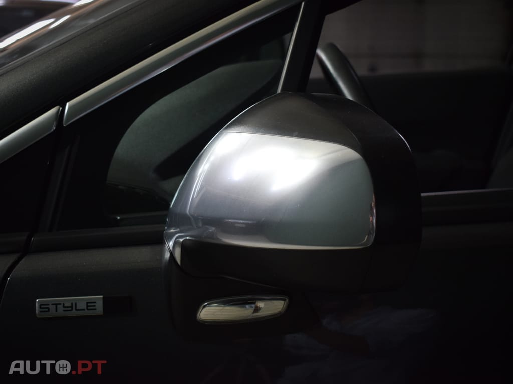 Peugeot 3008 1.6 BlueHdi