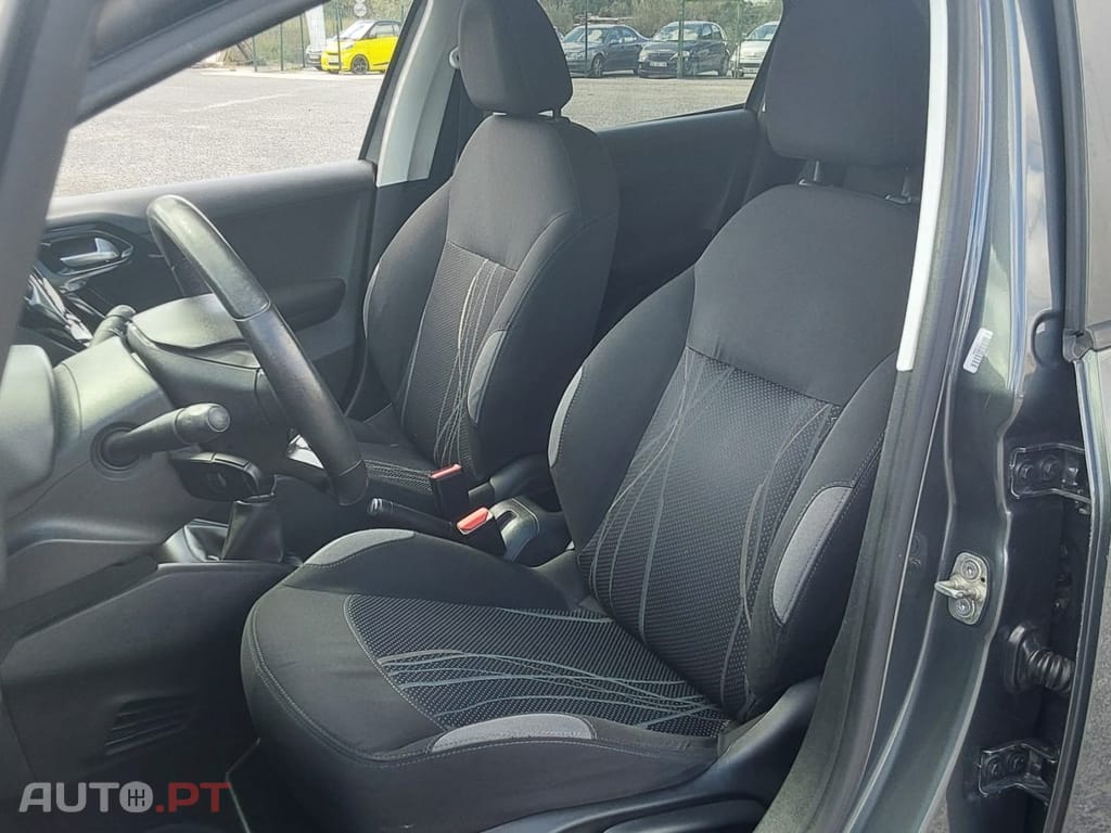 Peugeot 208 1.4 HDi Active