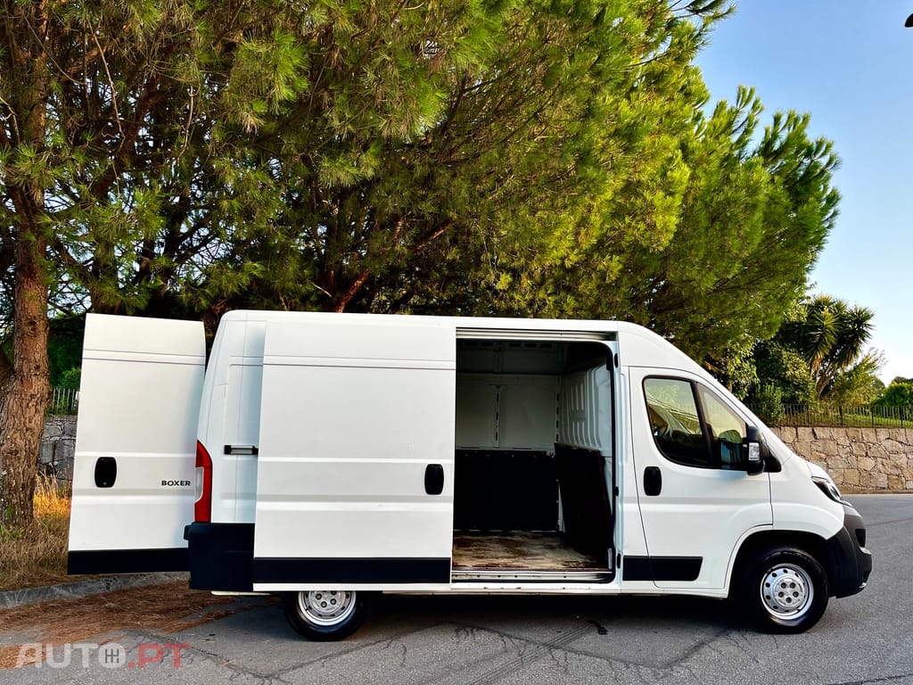 Peugeot Boxer Seminova