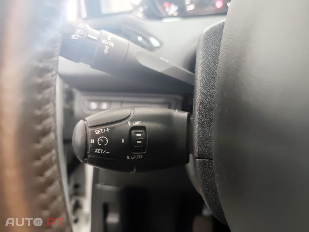 Peugeot 208 1.2 VTi Active